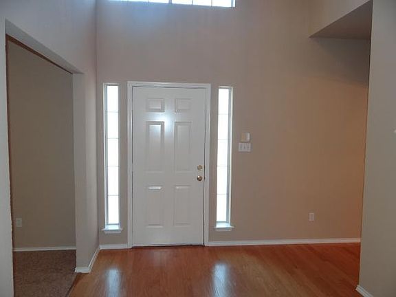 3rd image of 748 Trees Dr