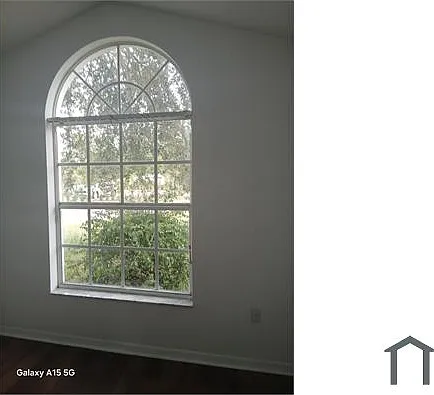 27 Bridle Path — Photo 4