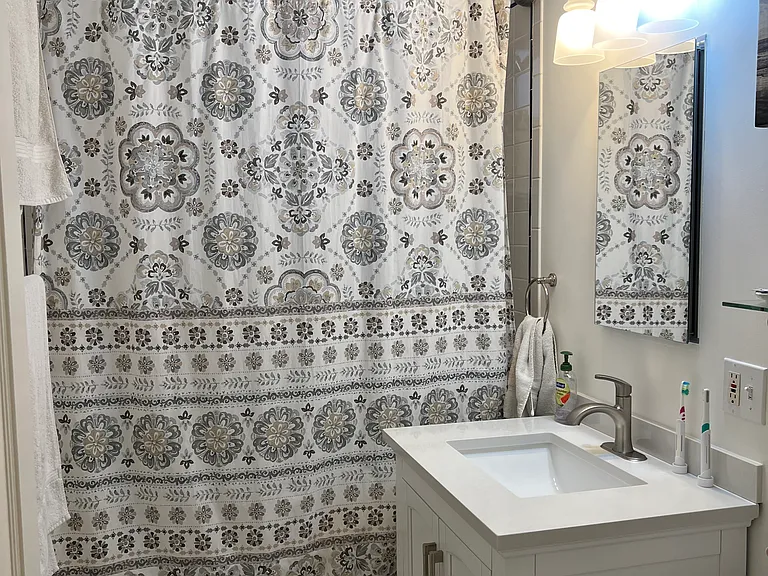 184 Magazine St #1B — Photo 15
