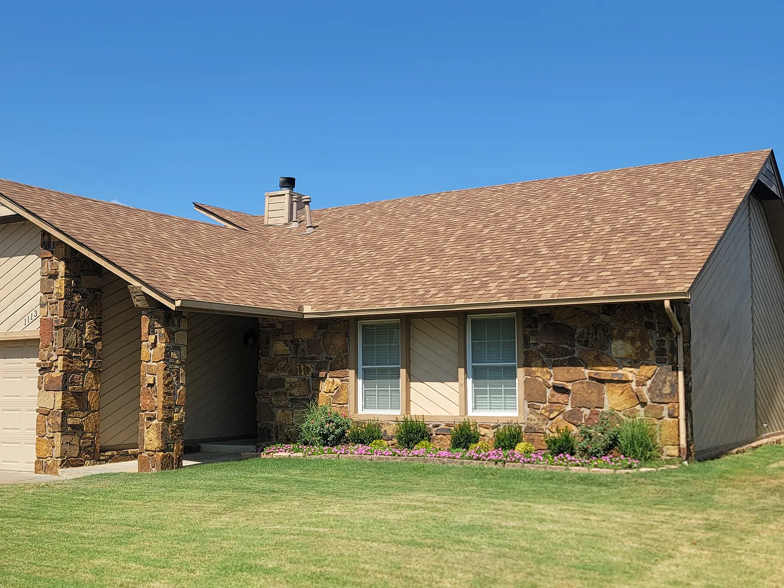 3 bed, 1627 sqft, $1,700 — Photo 1