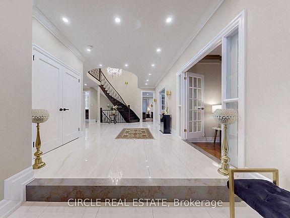 3rd image of 5351 Forest Ridge Dr
