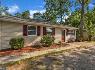 51 Delaware Ave, Sicklerville, NJ 08081