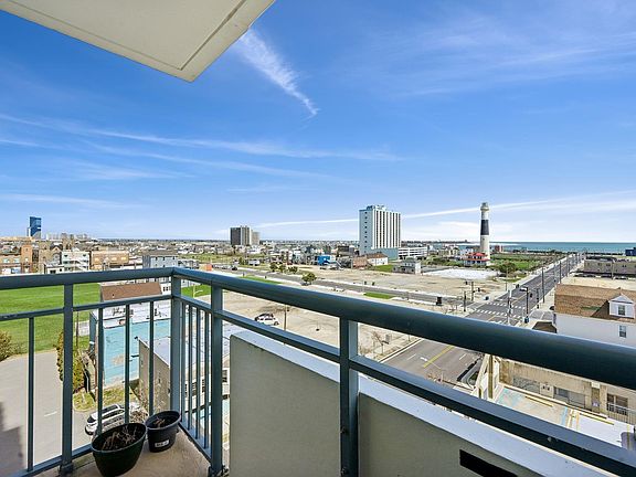 2nd image of 526 Pacific Ave APT 607