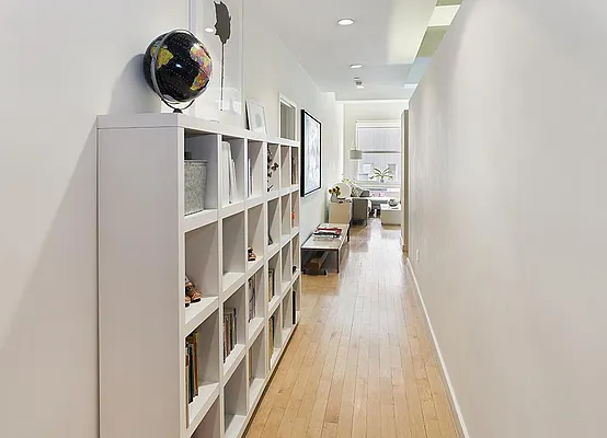 Sold by Warburg | media 5