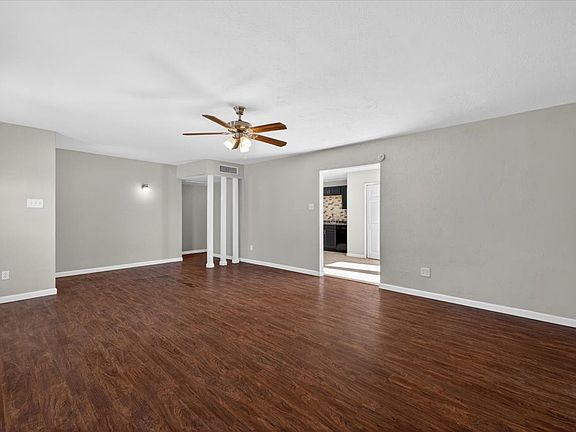 2nd image of 4121 Blue Flag Ln