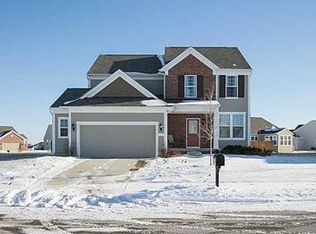 725 Road Runner Dr, Brownsburg, IN 46112