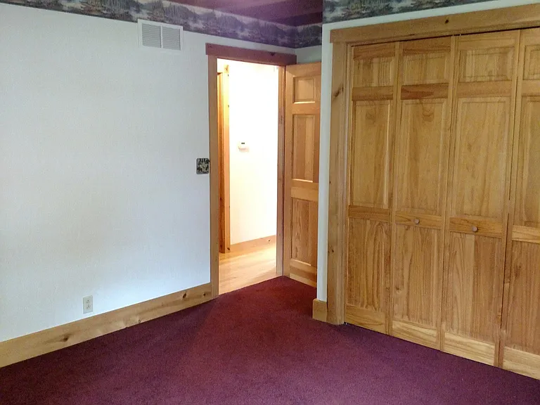 818 Fischer Rd — Photo 14