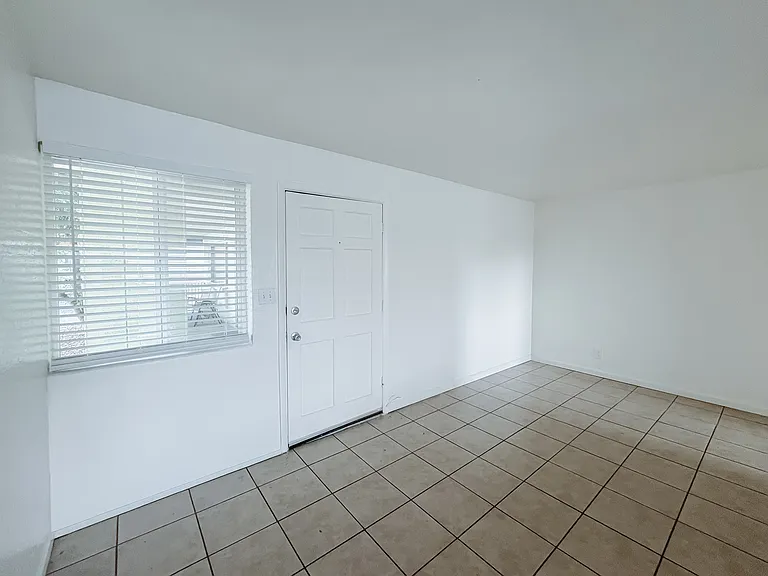 2417 E Campbell Ave #11A — Photo 14