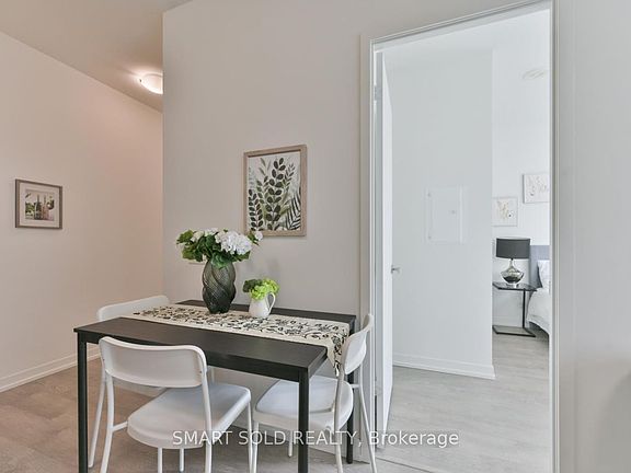 4th image of 8868 Yonge St