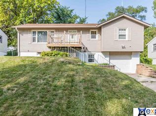 5506 N 69th St, Omaha, NE 68104