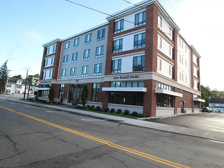 629 Washington St #202 — Photo 8