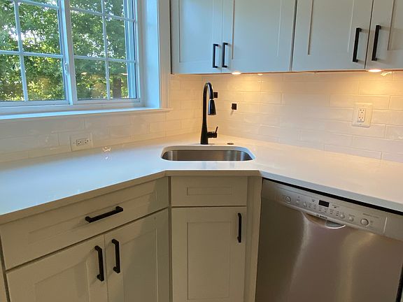 2nd image of 3771 Gunston Rd