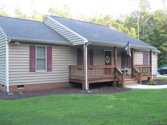 3rd image of 393 Powhatan Trl