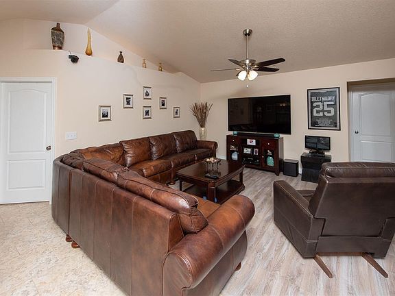 5th image of 5741 Blackhorse Cir