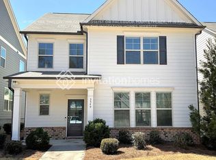 5549 Shallow Branch Dr, Flowery Branch, GA 30542