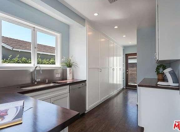 5th image of 2638 32nd St