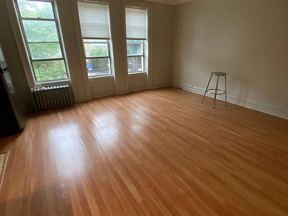 2nd image of 27 Linden Blvd #3B