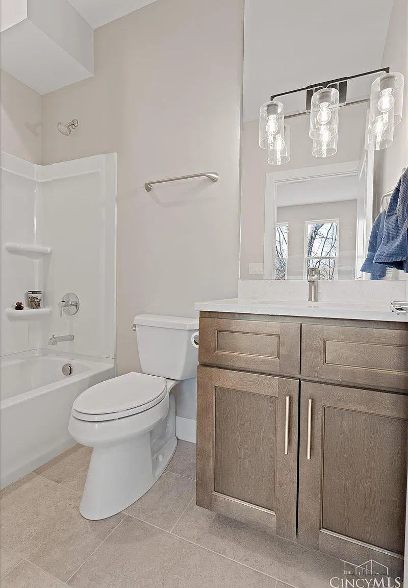 3 bed, 4.5 bath, 2311 sqft, $3,600 — Photo 3