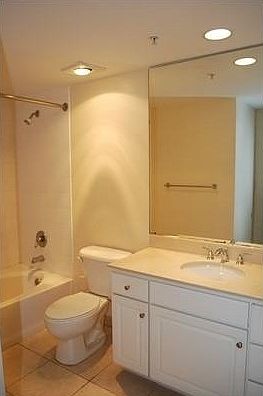 3rd image of 2000 N Bayshore Dr APT 618
