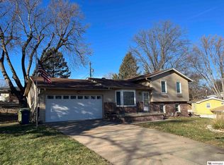 8256 Stephanie Ln, Bellevue, NE 68147