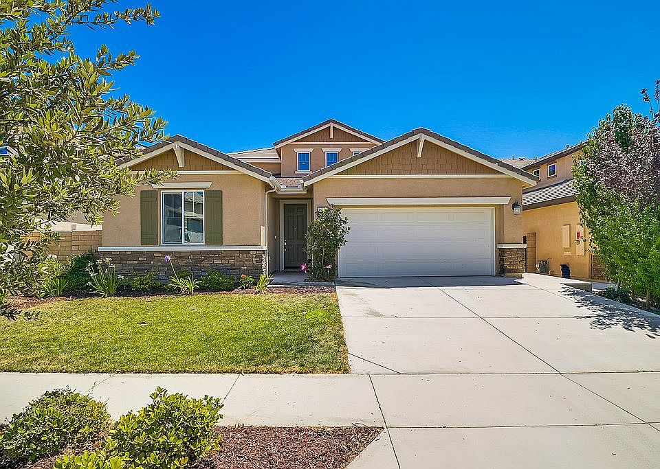 1st image of 18195 Corktree Dr
