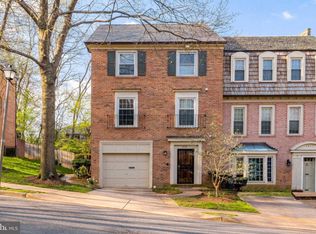 1820 24th St S, Arlington, VA 22202