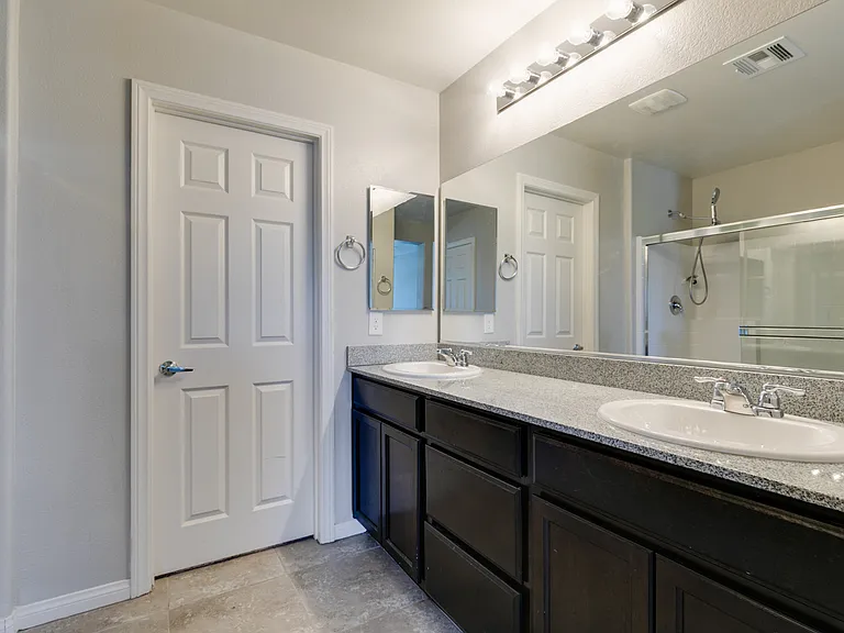 4348 Stardusk Falls Ave — Photo 17