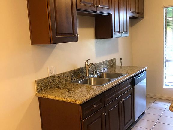 4th image of 1831 Camden Ave