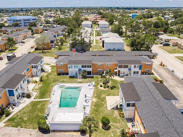 4158 Tamiami Trl #S6 — Photo 34