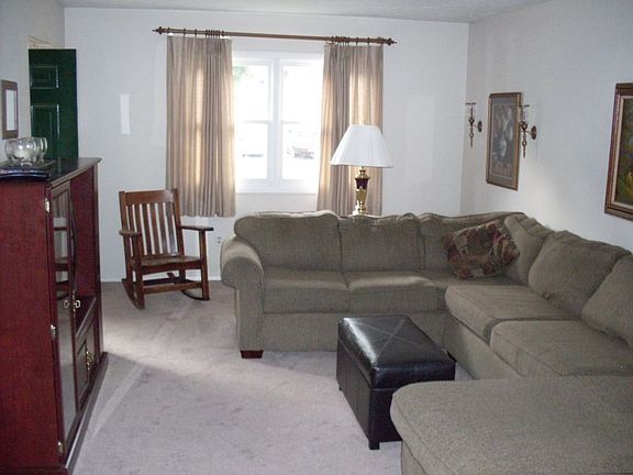 2nd image of 4231 Queen Anne Ave