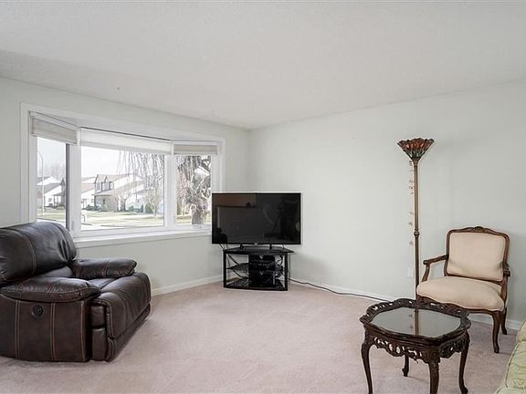 5th image of 545 Fairmont Ave