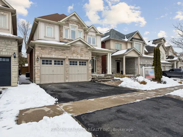 12 Promenade Dr, Whitby, ON L1R 0L4
