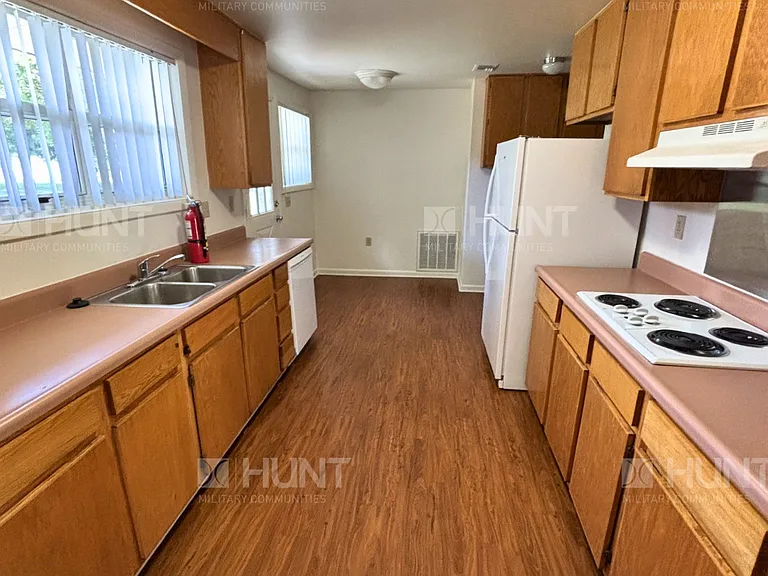 309 Ash St — Photo 4