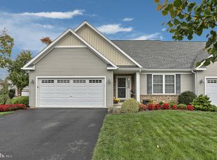 5291 Oak Leaf Dr, Mount Joy, PA 17552
