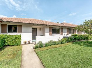 102 Club Dr #102, Palm Beach Gardens, FL 33418
