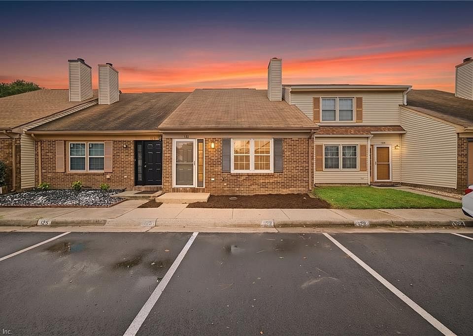 1st image of 127 Parkway Dr