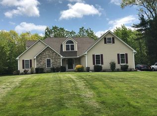 31 Glastombury Dr, Sandown, NH 03873