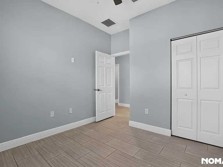 5211 24th St SW — Photo 7