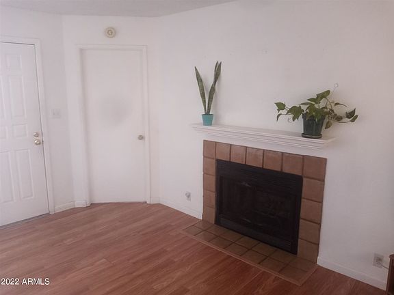 4th image of 311 W Blackhawk Dr Unit 2