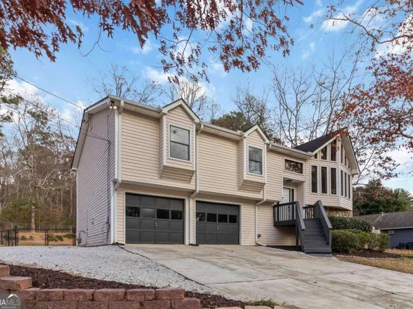 65 Hinton Ct, Dacula, GA 30019