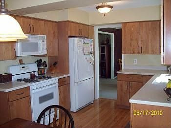 5th image of 46239 Academy Dr