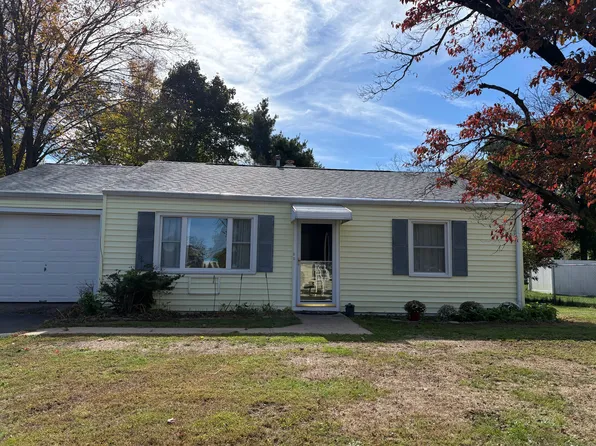 26 Apple Street, Wallingford, CT 06492