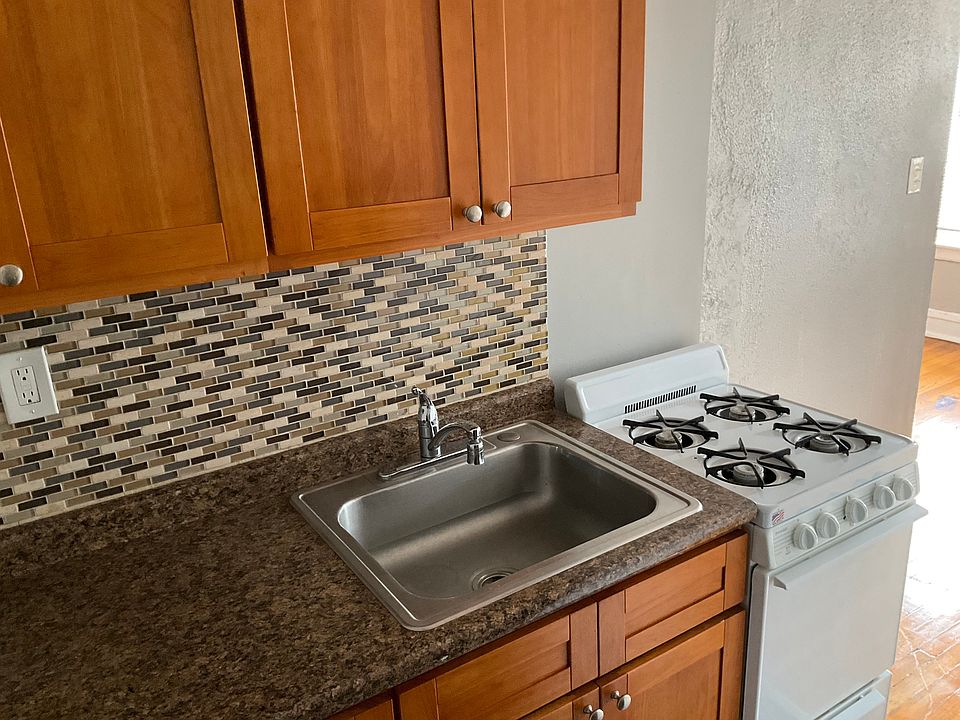 1st image of 2445 E 72nd St APT 304