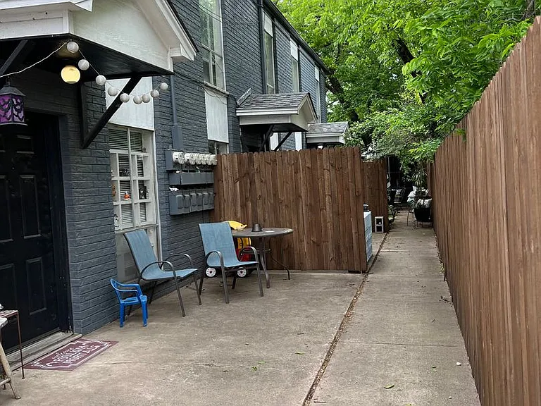 912 N Bell Ave — Photo 27