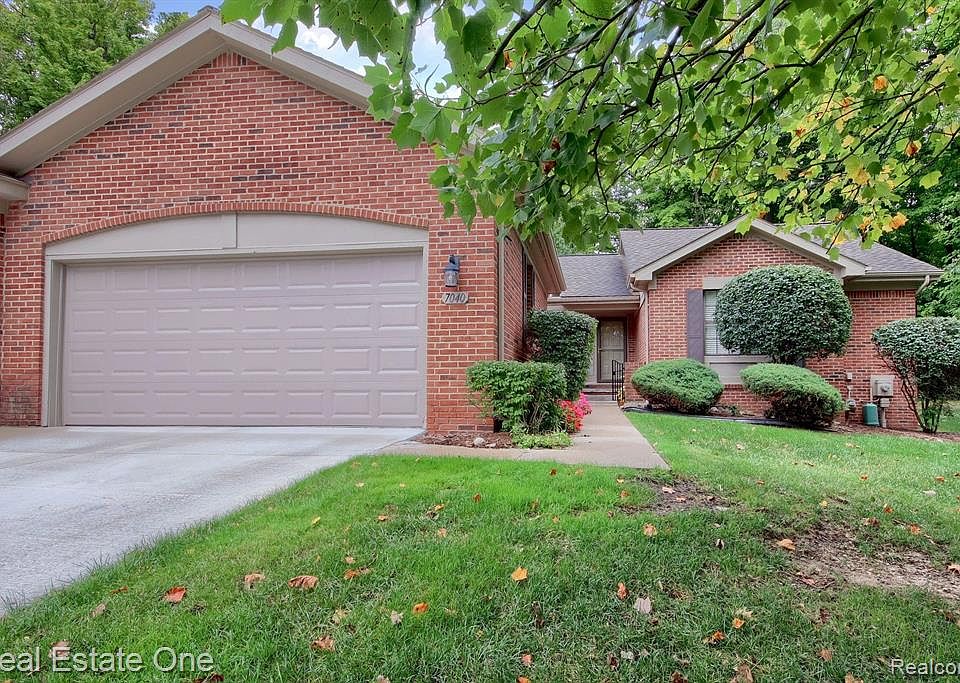 7040 Green Farm Rd, West Bloomfield, MI 48322 Zillow