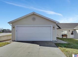 5545 N 26th Pl, Lincoln, NE 68521