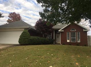 302 Old Forge Dr, Bentonville, AR 72712