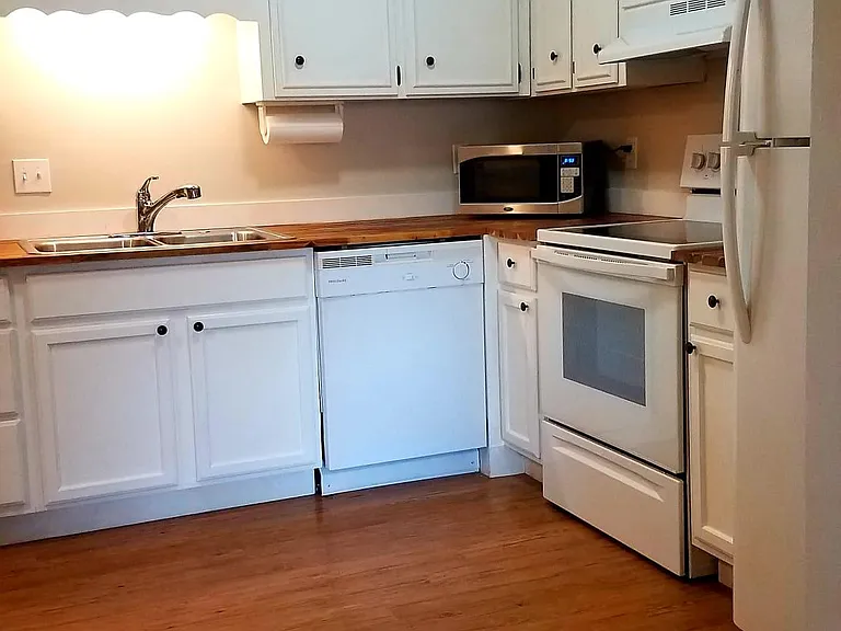 329 Lake Farm Rd #A — Photo 5