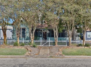 260 Fisher St, Matagorda, TX 77457