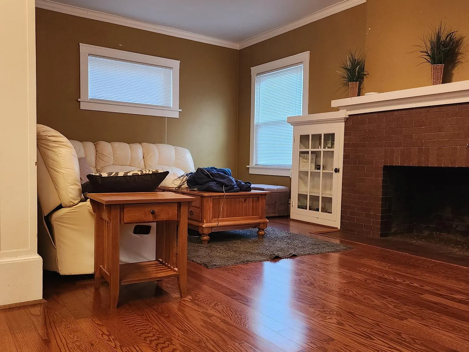 5 bed, 1962 sqft, $1,875 — Photo 3